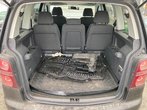 Volkswagen Touran 2008, 1.9 TDI 77 kW - 15