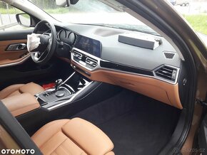 BMW 318d Luxury line - 15