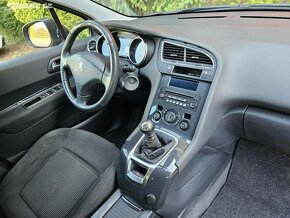 Peugeot 5008 2.0HDI 110kW,Tažné,Tempomat,Digi.klima,Manuál. - 15