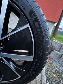 VEGA AERO 19" pro SUPERB III - 8,0J x 19" ET 44 DOT24 - 15