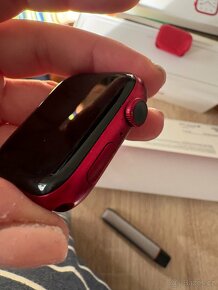 iPhone XS Max + Apple Watch 7 red - 15