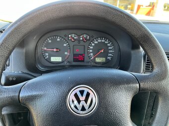 VW GOLF 4 1.9 TDI, GARANCE KM, SERVISKA, TAŽNÉ,KLIMA - 15