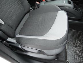 Citroën Grand C4 Picasso 1.6 HDi Aut. 7.míst Servis 2015 - 15