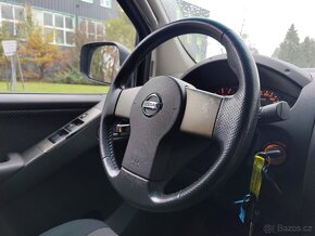 Nissan Navara 2,5 DCi 4x4 / automat / - 15