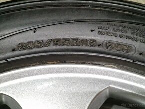 AUDI kola 7Jx16H2 + 215/55
R16 zimní [5 kol] - 15