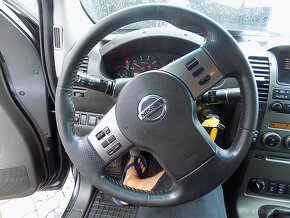 Nissan navara 2,5DCI  4WD,KLIMAAUTOMATIC - 15