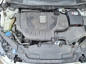 Volvo V40 2.0 D3 110kw - 15