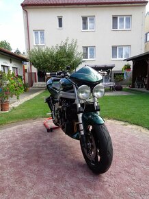 Triumph Speed Triple 955i - 15