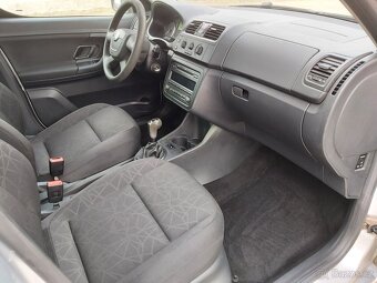 Škoda Roomster 1.2 TSi, 2011, 1.majitel, pěkný stav - 15