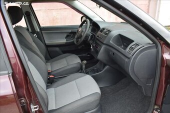 Škoda Fabia 1.2 i/Active Magic/TAŽNÉ/2012/ - 15