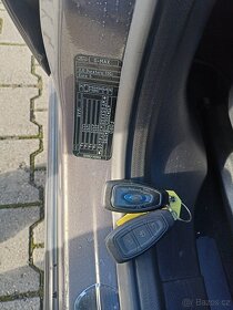 FORD S MAX 2,0 TDCI AUT 187t km, pěkný bez koroze - 15