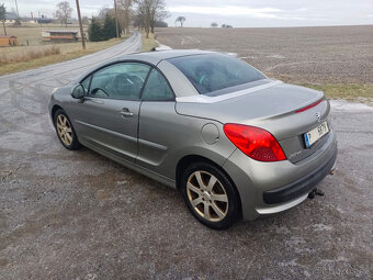 Peugeot 207 CC cabrio 1.6 88Kw RV.2008 TAŽNÉ - NOVÁ STK - 15