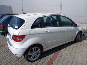 Mercedes benz B 180 - 15