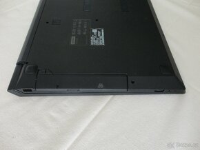 Notebook Lenovo V310-15IKB (model 80T3) - 15