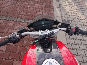 Ducati Monster 796 2011 - 15