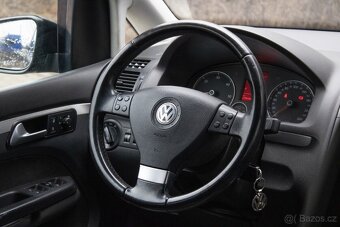 Volkswagen Touran 2.0 TDI DPF Family - 15