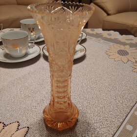 Vázy z liatinového skla a krištálové 2. - 15