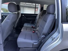 Volkswagen Touran 1.6 75kW ALU kola Serviska Klima Tempomat - 15