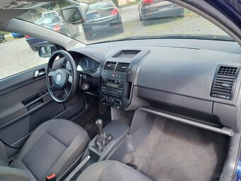 VW Polo 1.2i, Climatic, r.v. 2004, 5 dveří - 15