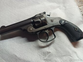 Historický revolver cal.32 S&W - 15