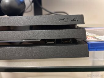 Playstation 4 Pro - 15