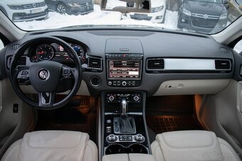 Vw Touareg 3.0TDi 193kw keyless ťažné vzduch - 15