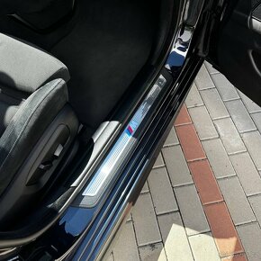 BMW F10 520d XD // 2 máj. 143 tis km - 15