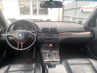 BMW 3 3.0 330i Touring - 15