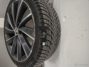 Alu Škoda Turbine antracit s pneu Nokian 225/40 R18 Zimní - 15