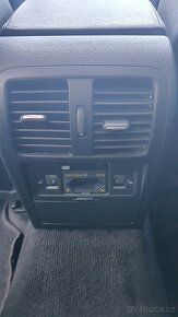 Volkswagen Pasat B7 125kw webasto 4motion.zimni nove pneu - 15