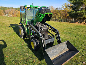 Malotraktor John Deere 2520 HST s čelním nakladačem - 15