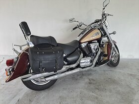 Suzuki VL 1500 Intruder - 15