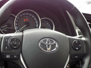 Toyota Auris 2.0 D-4D serviska, 1.majitel, kamera - 15