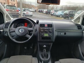 VW Touran 2.0 TDI, tažné, nez. topení, 7 míst - - 15