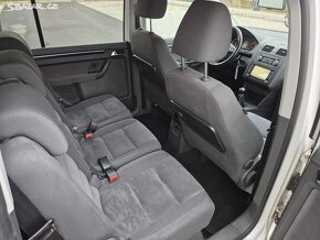 VW Touran 2.0TDI 103kW,7míst,tažné,kamera,navi,serviska - 15