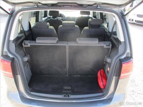 VW Touran 2,0TDI 103KW HIGHLINE PANO 7míst 06/2011 - 15