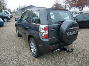 Suzuki Grand Vitara 2.4i Comfort benzín 124kw - 15