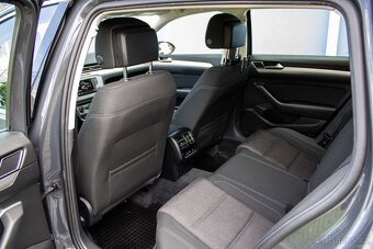 Volkswagen Passat Variant 2.0 TDI - 15