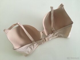 Podprsenka Victoria's Secret, vel. 34 DD (70 DD) - 15