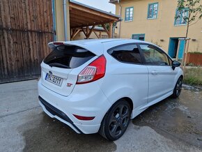 Ford Fiesta ST 180 - 15