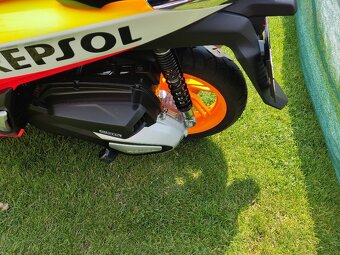 Honda SH 350 i REPSOL Limited edition (2022) po servisu - 15