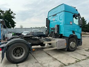 Renault T 345kw rv:2015/2 havarovane lehce na předek - 15