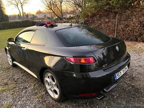 Alfa Romeo 1.9 JTD GT - 15