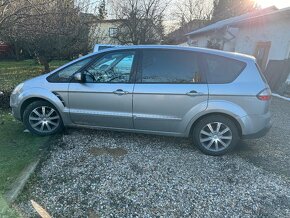 Ford S-max 2.0tdci 100kw 7místné,2009,tažné zařizeni,najeto - 15