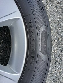 Pěkná orig alu kola Škoda Octavia 205/55/16 Goodyear 8mm - 15