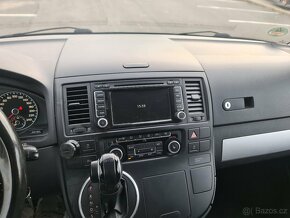 VW MULTIVAN 2.0 TDi 103-KW COMFORTLINE DSG SERVISKA RV 2013 - 15