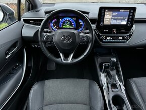 Toyota Corolla 2.0 Hybrid e-CVT, 135kW, 2021, ČR - 15