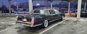 Cadillac Brougham 5.0 - 16