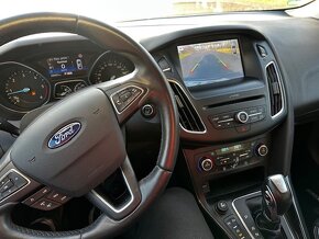 Ford Focus kombi 1.5TDCi, r.2017, servisní kniha, STK, top - 16