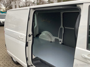 Volkswagen Transporter 2,0TDI 103KW L2H1 2xŠOUP AC NAVI DPH - 16